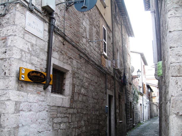 Старинная гостиница Cantina dell'Arte на Rua della Lupa